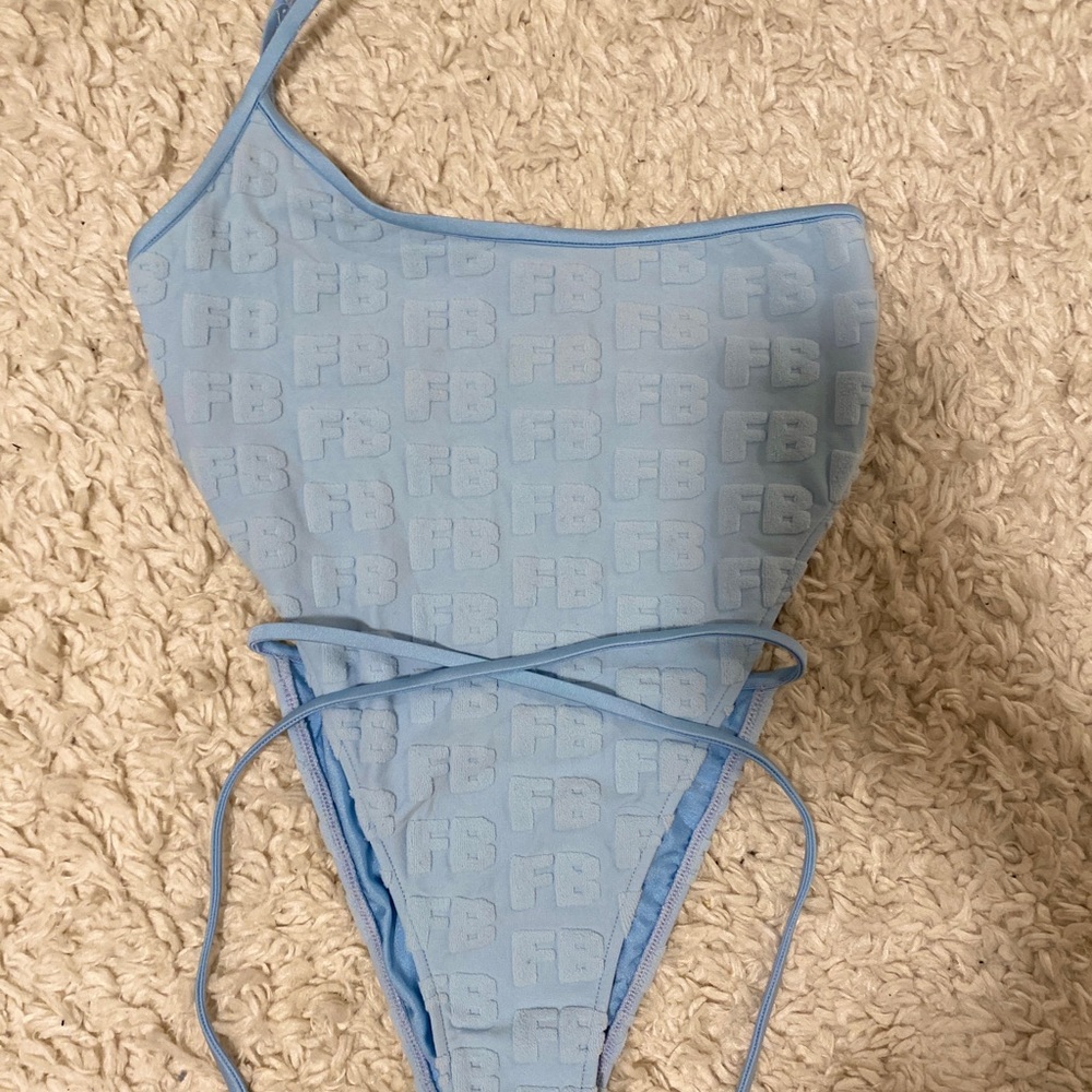 FRANKIES BIKINIS OFF THE SHOULDER TERRY CLOTH ONE PIECE